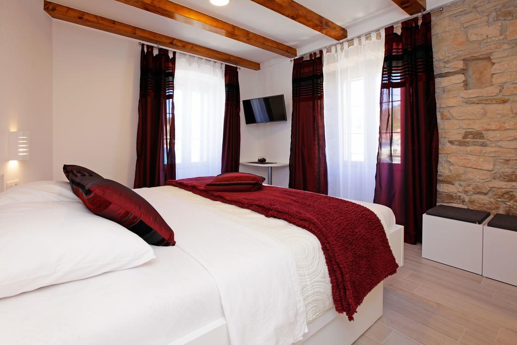 Luxory D-Rooms فيلا لوكا المظهر الخارجي الصورة