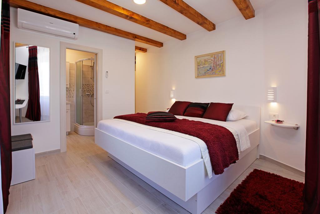 Luxory D-Rooms فيلا لوكا المظهر الخارجي الصورة