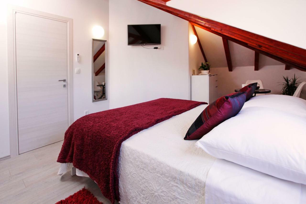 Luxory D-Rooms فيلا لوكا المظهر الخارجي الصورة
