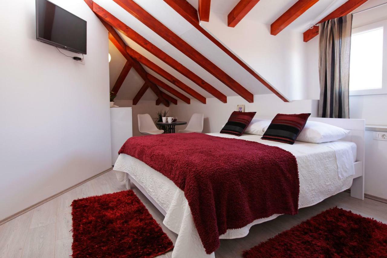 Luxory D-Rooms فيلا لوكا المظهر الخارجي الصورة